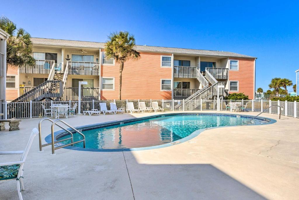 high end pensacola holiday rental with a pool