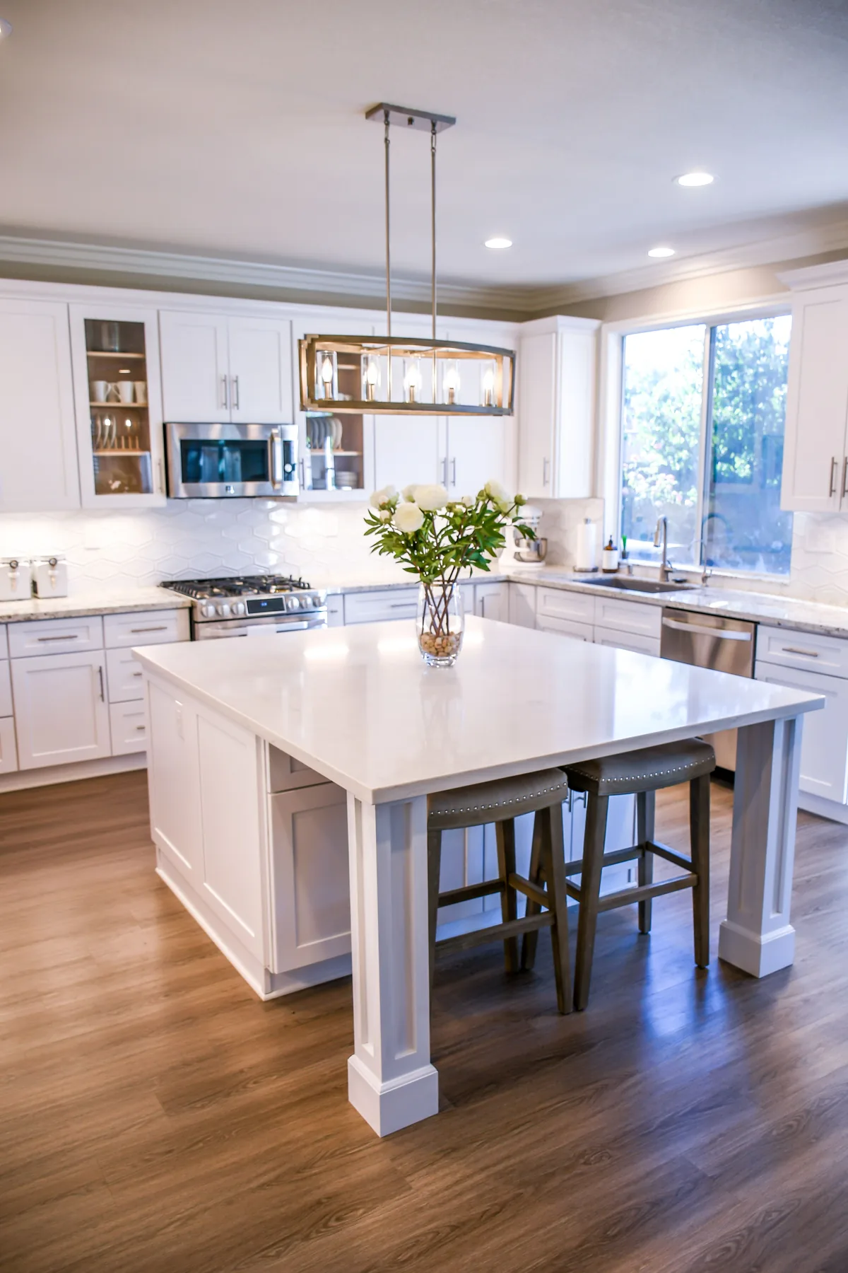 Scenic Stays management fees, Kitchen with a central island in a managed rental home