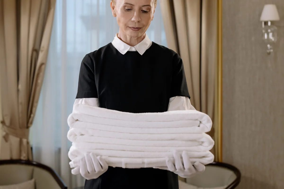 Evolve management fees, Housekeeping turnover between guests in short term rental management