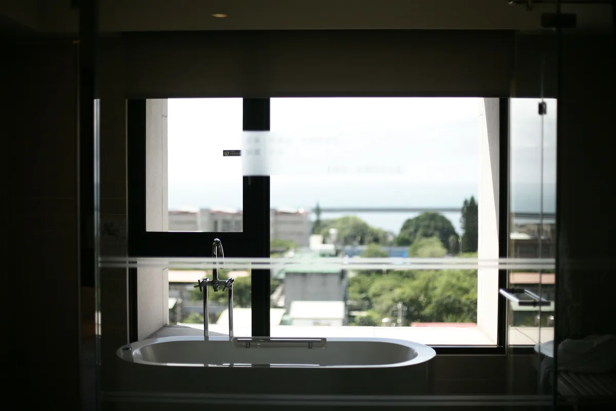 Airbnb Travel Insurance: Is It Worth It for Guests and Hosts?