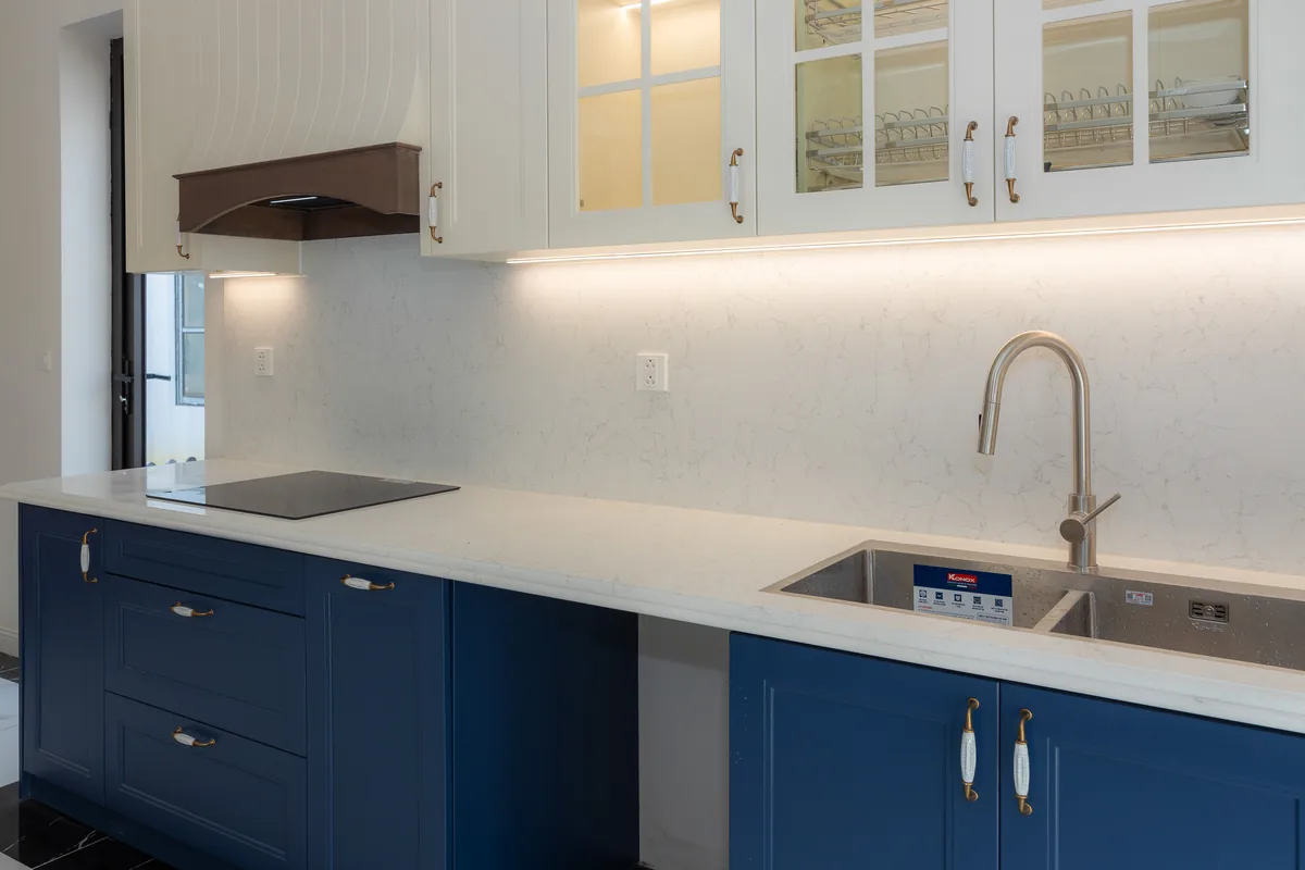 Navy kitchen units — 6 Best Vacation Rental Management Companies in Clarksville, Tennessee