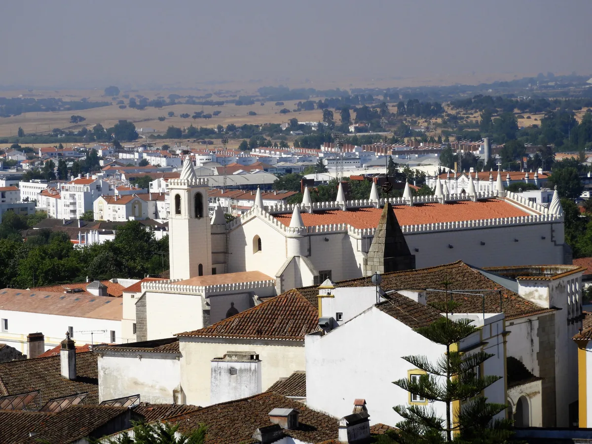 Airbnb Property Management Companies in Evora, Portugal
