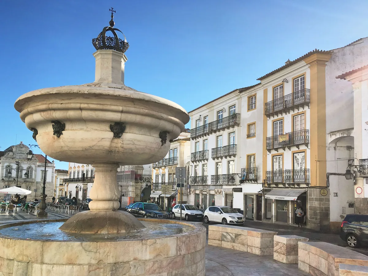 The stone fountain on the Praca do Giraldo in Evora