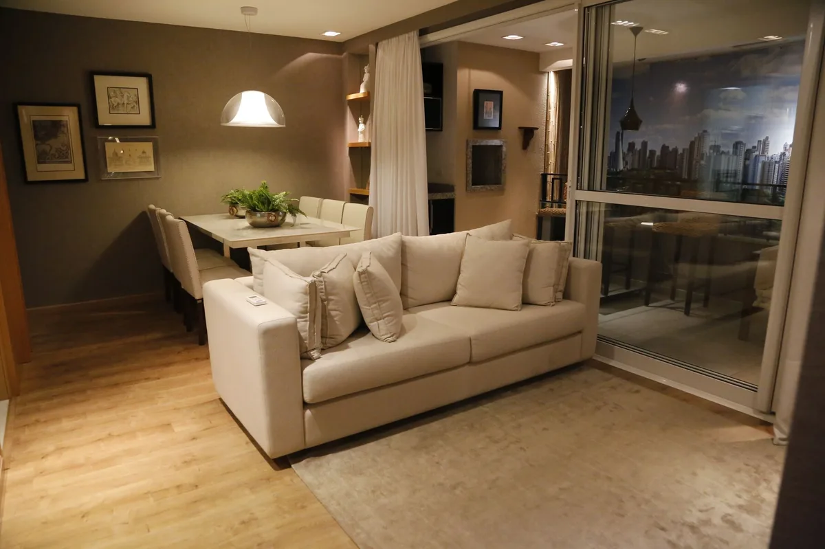 Sukhumvit condo management, serviced apartment living and dining area