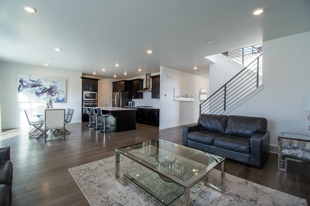 Best 7 Airbnb Management Companies in Woodridge, Illinois