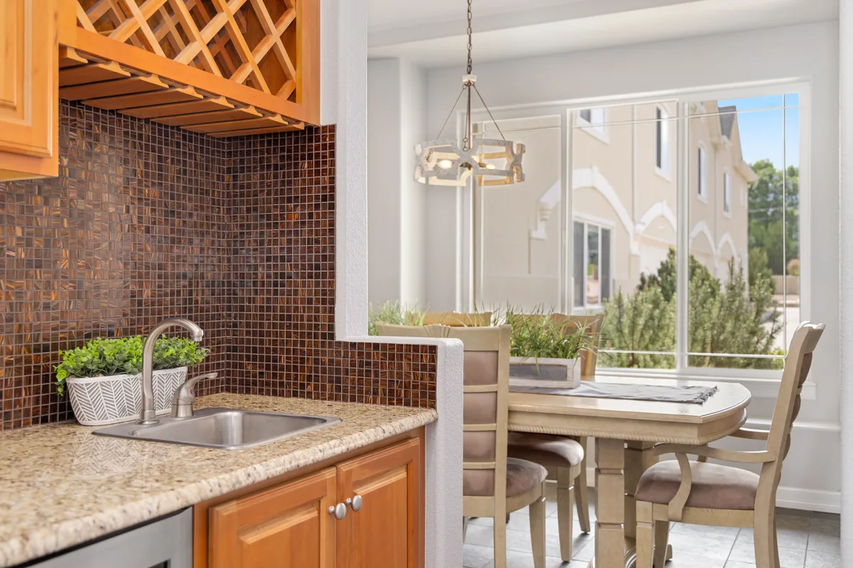 Open-plan kitchen and dining room