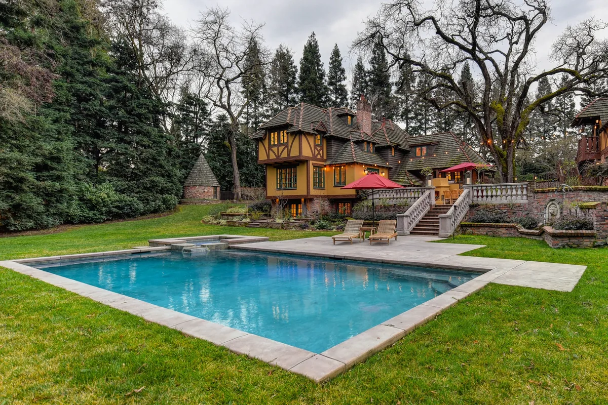 Garden and lawn at a residential home