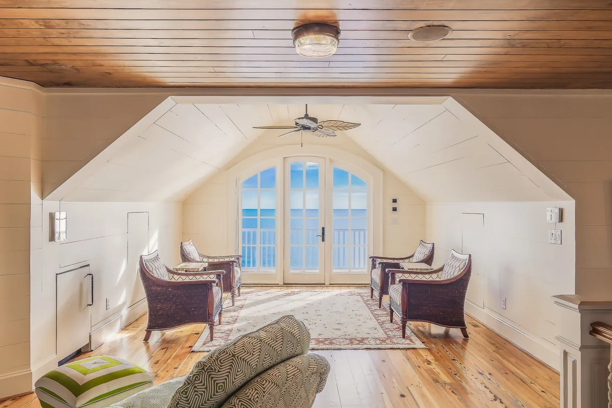 Airbnb Property Management in Newton, Massachusetts: 7 Companies Compared