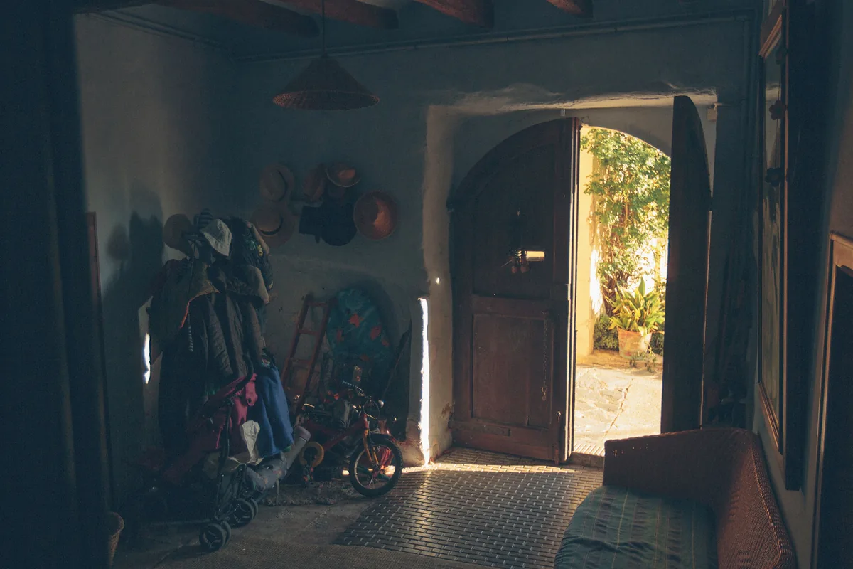 Entrance hall with coat hooks