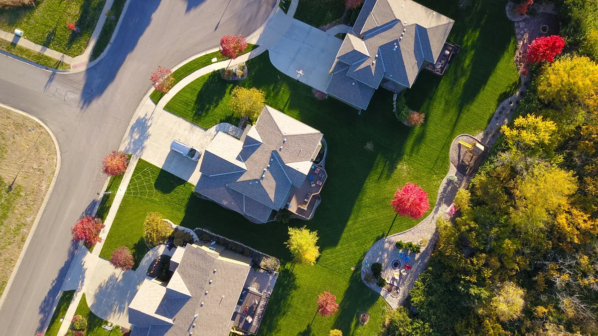 Airbnb Property Management in Mount Clemens, Michigan: 7 Companies Compared