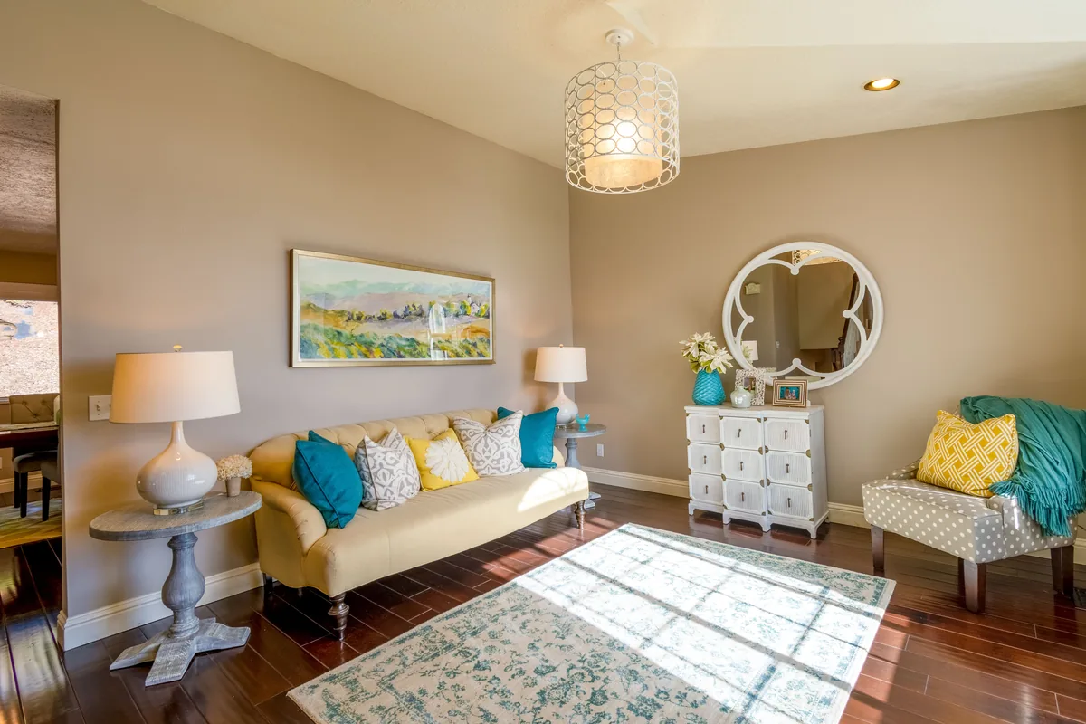 Airbnb Management Companies in La Crosse, Wisconsin