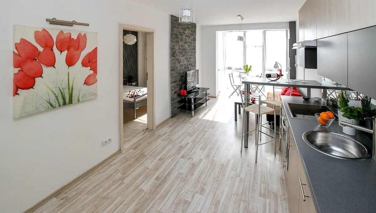 Airbnb Property Management in Sun Village, California: 7 Companies Compared