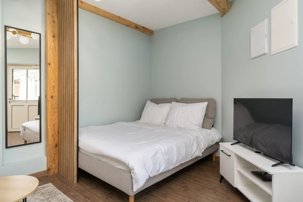 Airbnb Property Management in New Richmond, Wisconsin: 7 Companies Compared