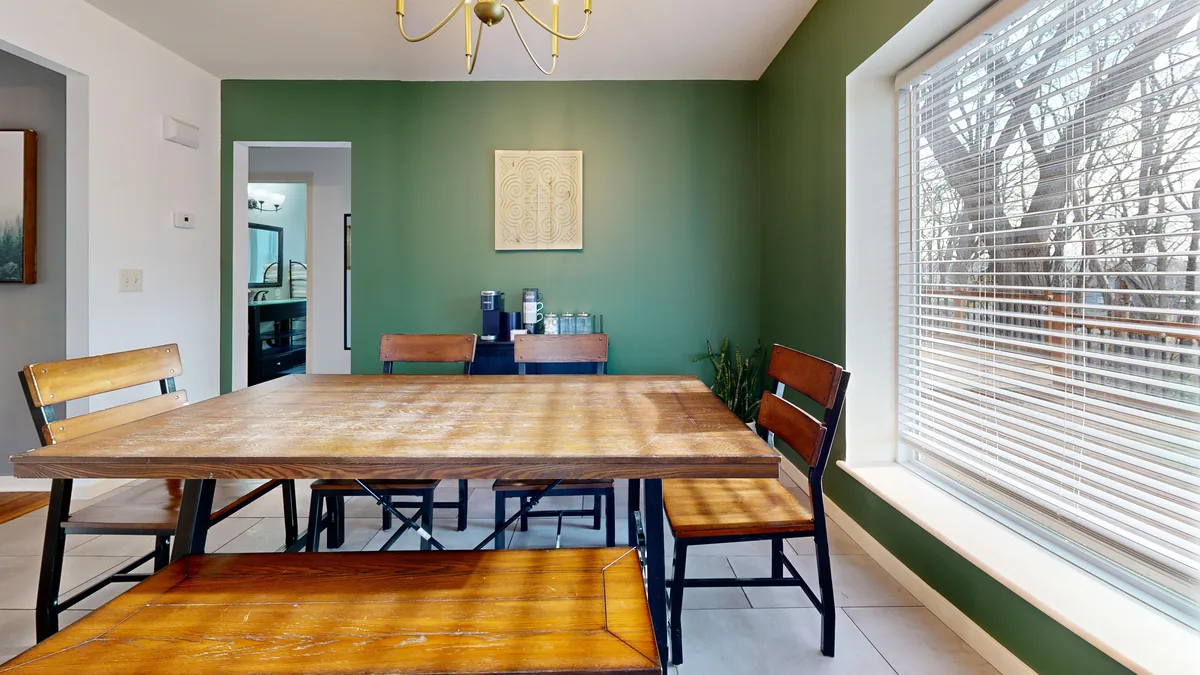 Airbnb Property Management in Bluefield, West Virginia: 7 Companies Compared