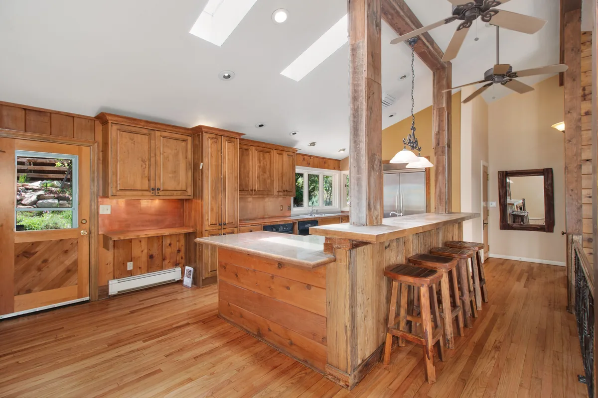 Airbnb Property Management in Middleburg, Florida: 7 Companies Compared