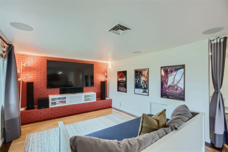 Living room in a furnished vacation rental