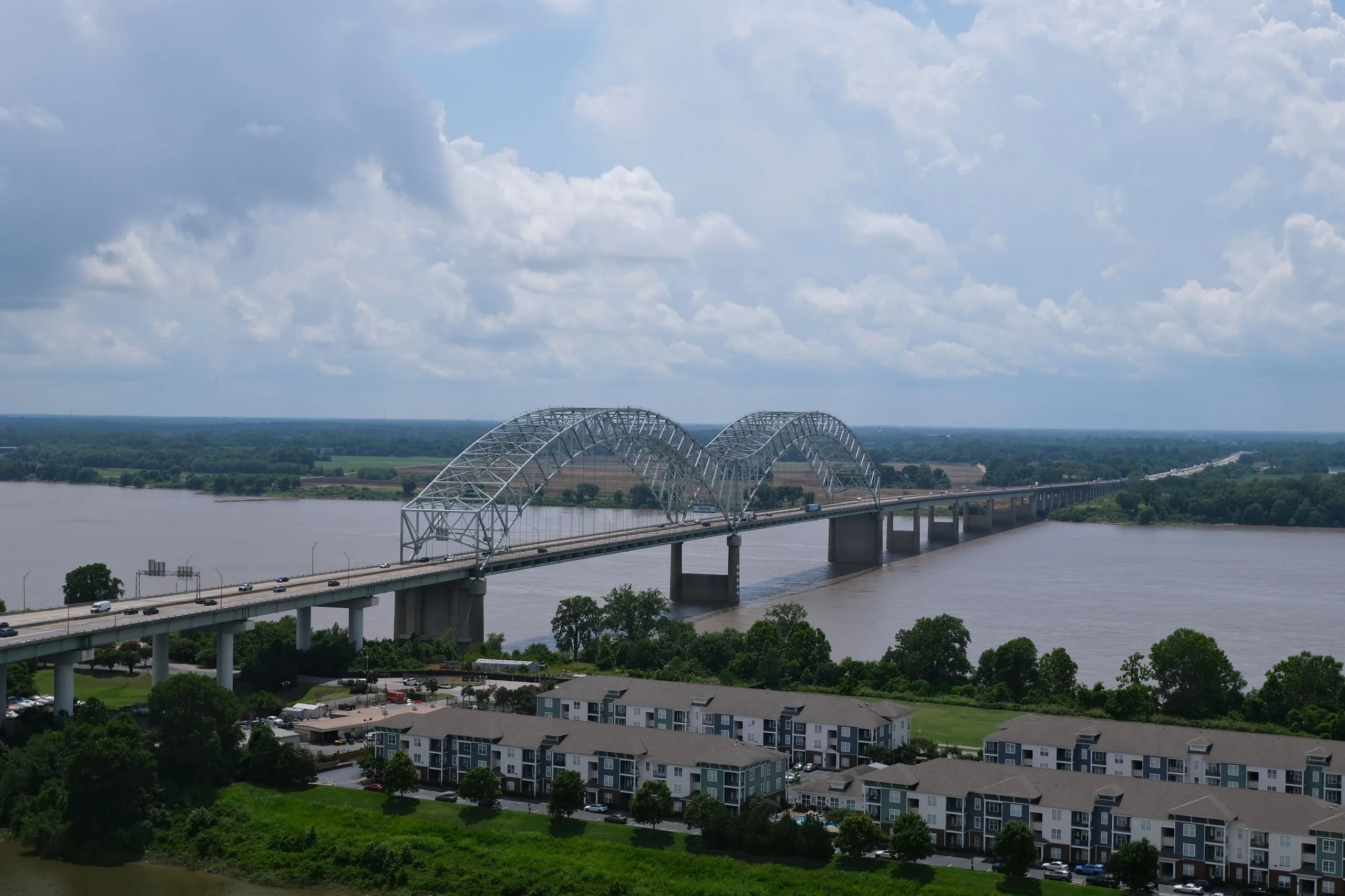 Hernando de Soto Bridge over the Mississippi River in Memphis