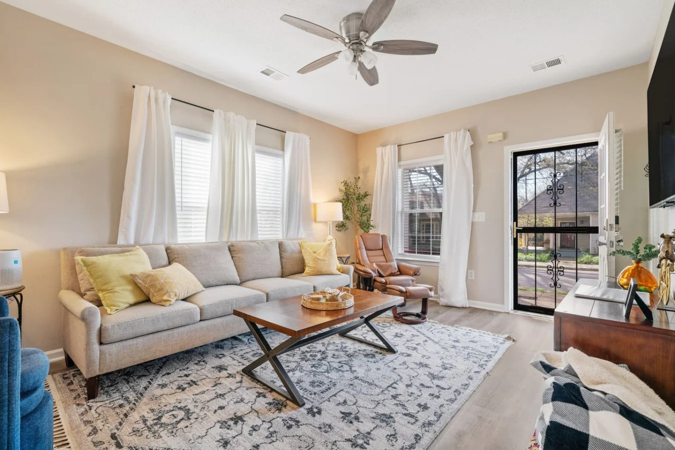 Living room in a furnished vacation rental